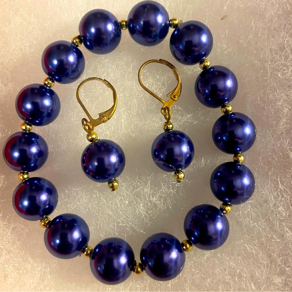 Royal Blue Pearl bracelet & earrings